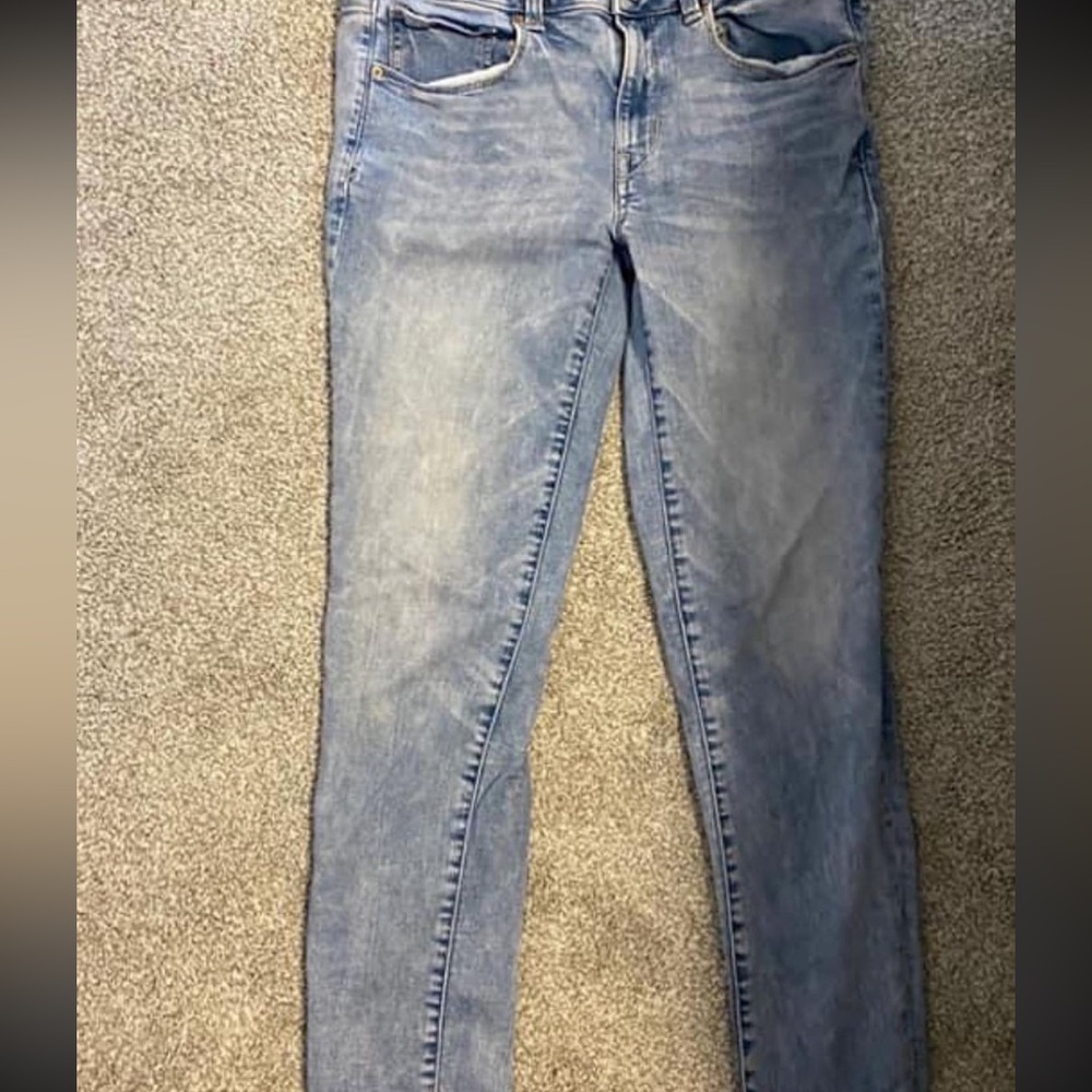American eagle skinnies. Size 4